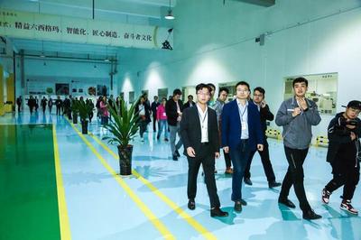 方太精裝修廚房方案 采筑“超級(jí)工廠”廚電唯一考察地，開啟房地產(chǎn)發(fā)展新篇章